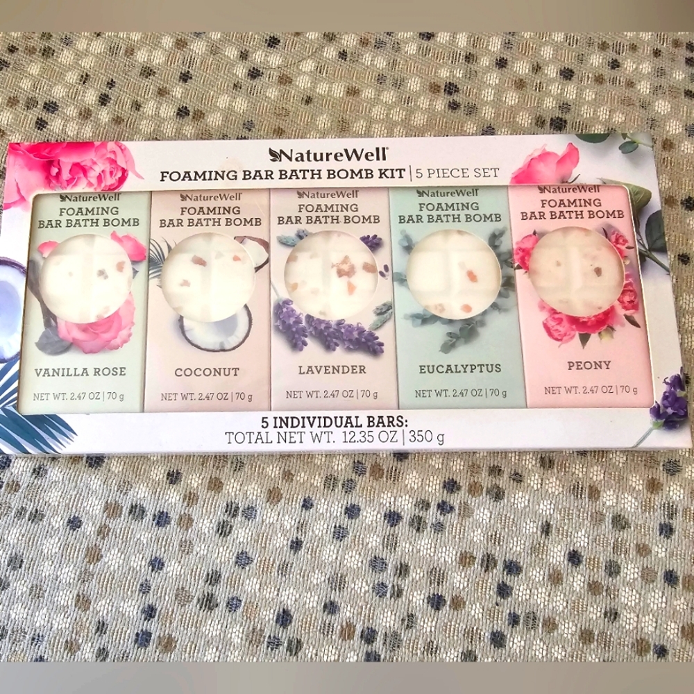 New in box Nature Well bath bomb kit